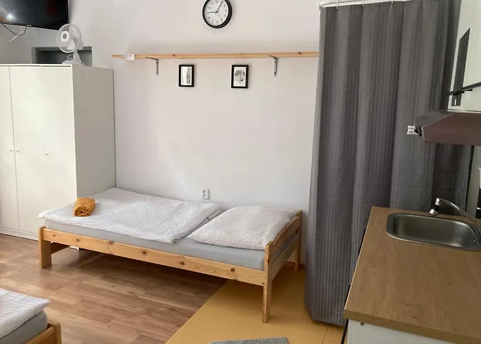 Kuk - 4 Loznice Villa Racice (Usti nad Labem)